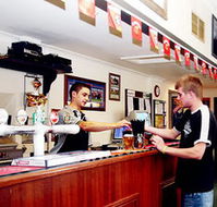 Knickerbocker Hotel - Kawana Tourism