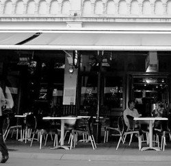 Benny's Bar & Cafe - Kawana Tourism 0