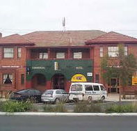 Commercial Hotel Hayfield - Kawana Tourism