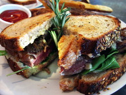 Alpine Hotel - Kawana Tourism 2