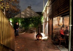 Commercial Club Hotel - Kawana Tourism 3