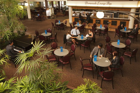 Promenade Lounge Bar - Kawana Tourism 2