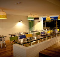Deck Bar and Dining - Kawana Tourism