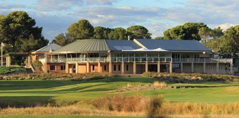 Glenelg Golf Club - Kawana Tourism 0