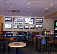 Tacking Point Tavern - Kawana Tourism