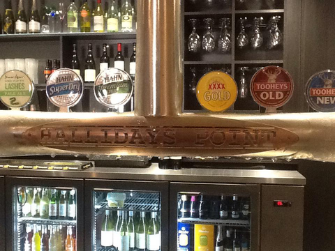 Hallidays Point Tavern - Kawana Tourism 0