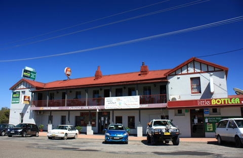 Plough Inn Hotel - Kawana Tourism 2