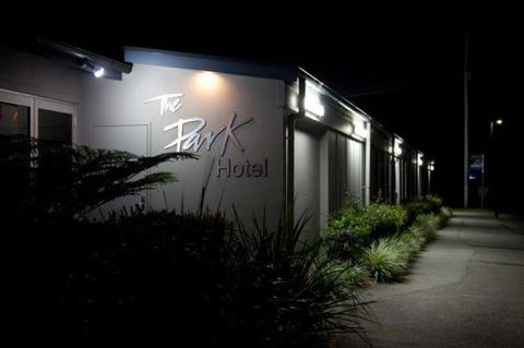 The Park Hotel Motel - Kawana Tourism 3