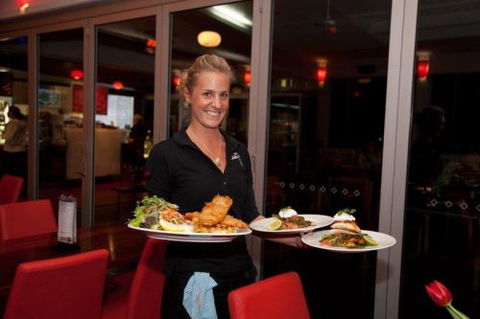 The Park Hotel Motel - Kawana Tourism 5