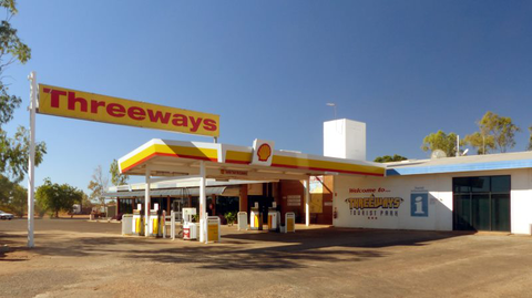 Threeways Hotel - Kawana Tourism 0