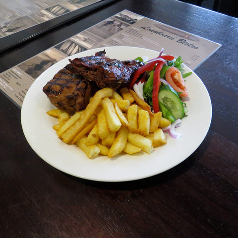 Warilla Hotel - Kawana Tourism 3