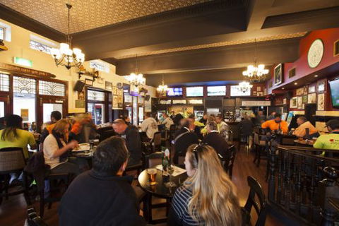 P.J. Gallagher's - Kawana Tourism 2