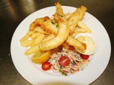 Limani Seafood Restaurant - Kawana Tourism 4