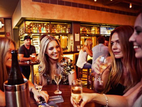 Burwood Inn Hotel - Kawana Tourism 2