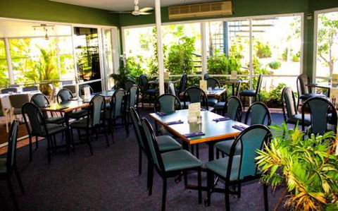 KBR’s Licensed Restaurant - Kawana Tourism 0