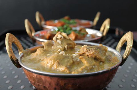 Aromas Of India Restaurant - Kawana Tourism 2