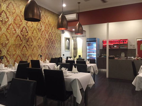 Aromas Of India Restaurant - Kawana Tourism 6