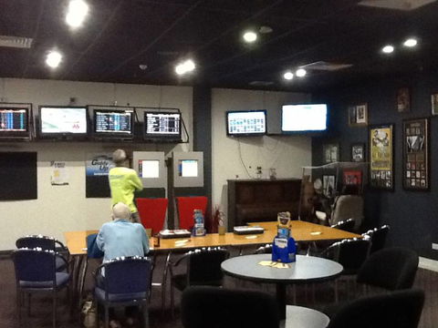 Tennant Creek Memorial Club - Kawana Tourism 4