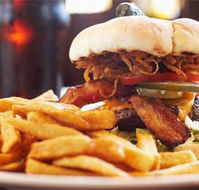Karama Plaza Tavern - Kawana Tourism