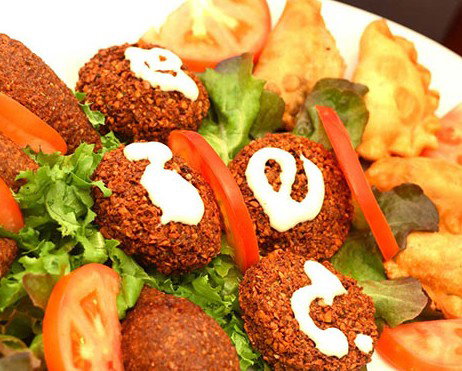 Al-Madina Lebanese Cuisine - Kawana Tourism 3