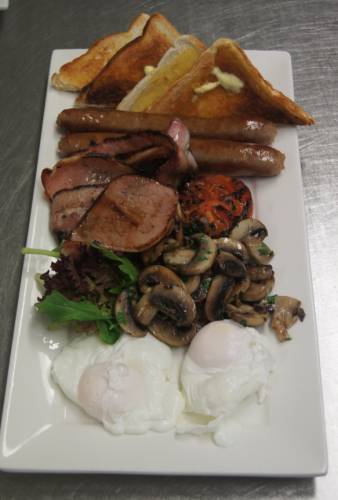 Central Park Cafe - Kawana Tourism 2
