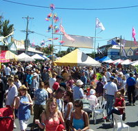 Byron Bay Community Market - Kawana Tourism