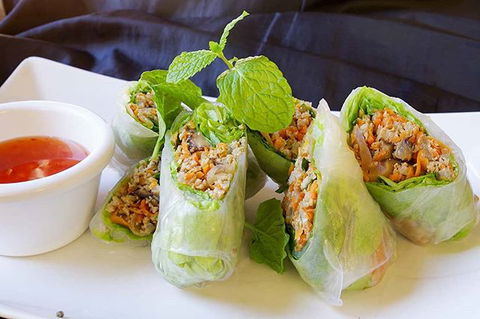 Khot Thai Restaurant - Kawana Tourism 7
