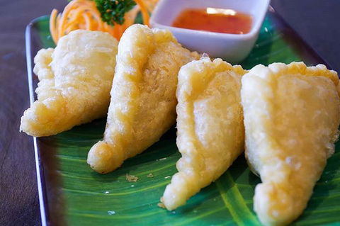 Khot Thai Restaurant - Kawana Tourism 8