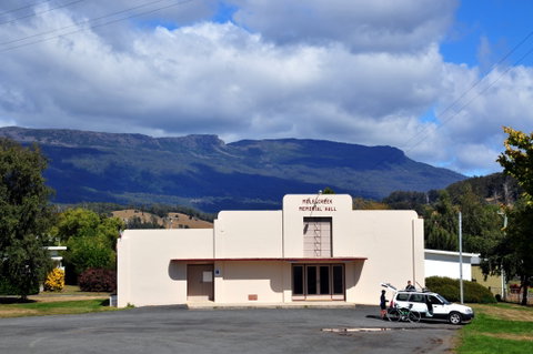 Mole Creek Market - Kawana Tourism 0