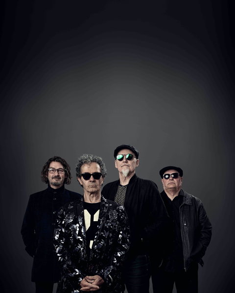 Choirboys: The Hits And Six-pack Of Bruce Springsteen Bulli - Kawana Tourism 0