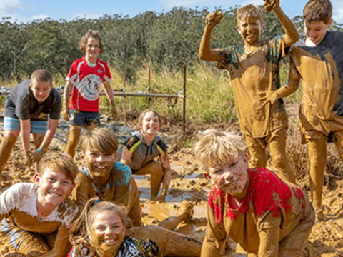 Mini Muddies Obstacle Challenge At Bunnamagoo Estate - Kawana Tourism 0