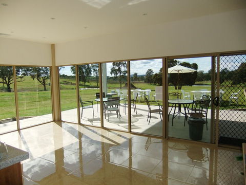 Razorback Ridge Wines Open Weekends - Kawana Tourism 2