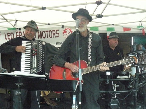 Festa Delle Salsicce (Festival Of The Sausage/ Griffith Salami Festival) - Kawana Tourism 1