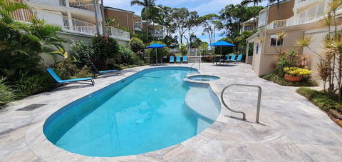 Macquarie Lodge Apartments - Kawana Tourism 0
