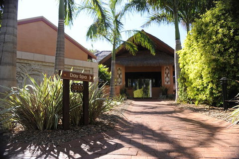 Bali Hai Resort & Spa - Kawana Tourism 6