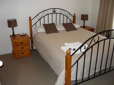 Sails Resort On Golden Beach - Kawana Tourism 5