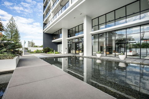 Ultra Broadbeach - Kawana Tourism 0