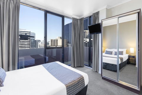 Riverside Apartments Melbourne - Kawana Tourism 4