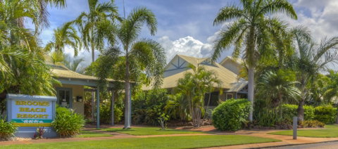 Broome Beach Resort - Kawana Tourism 0