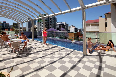 Best Western Astor Metropole Hotel & Apartments - Kawana Tourism 2