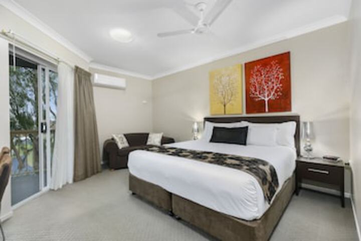  Kawana Tourism