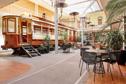 Quality Hotel Dickson - Kawana Tourism 0