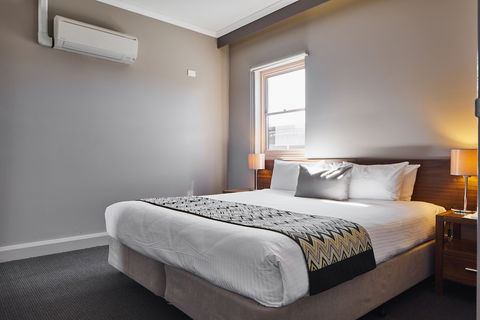 Quality Hotel Dickson - Kawana Tourism 2