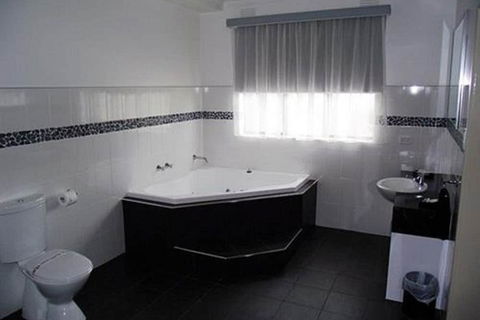 503 On Princes Drive - Kawana Tourism 5