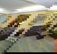 Devere Hotel - Kawana Tourism