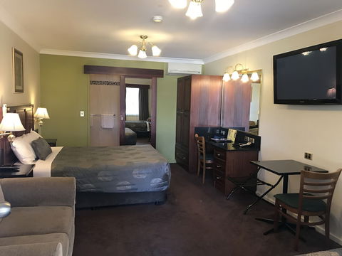 Albury Georgian Motel & Suites - Kawana Tourism 3