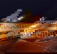 The Lighthouse Hotel - Kawana Tourism