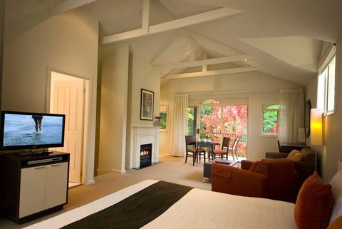 Falls Mountain Retreat - Kawana Tourism 4