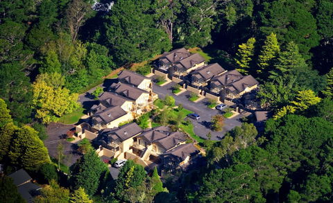 Falls Mountain Retreat - Kawana Tourism 0
