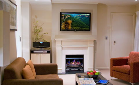 Falls Mountain Retreat - Kawana Tourism 5